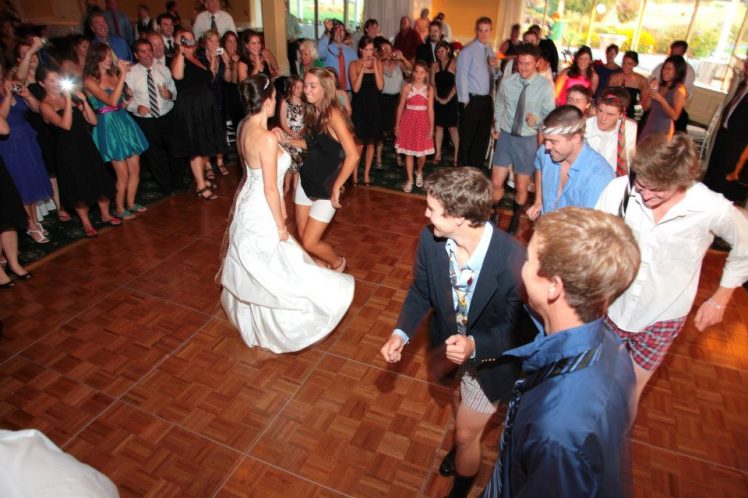 381656_10100319623059699_2055541120_n